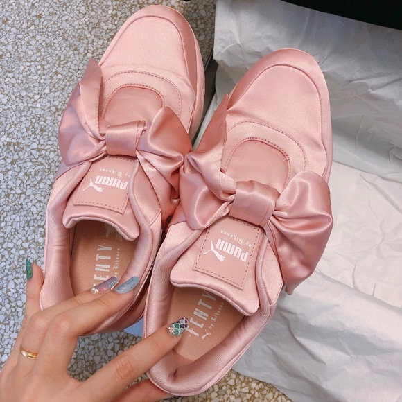 Puma Shoes - Puma Bow Sneakers Fenty by Rihanna